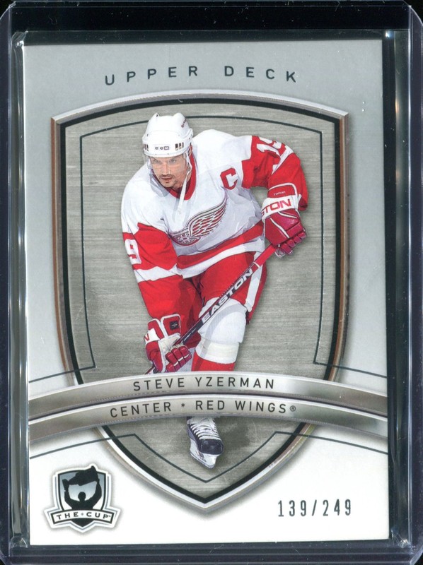 38. Steve Yzerman